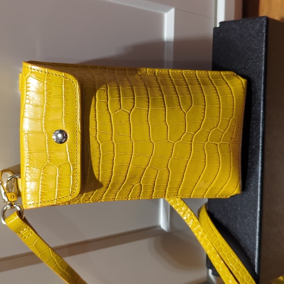 Paul Smith purse phone pch - Picture 2 of 4